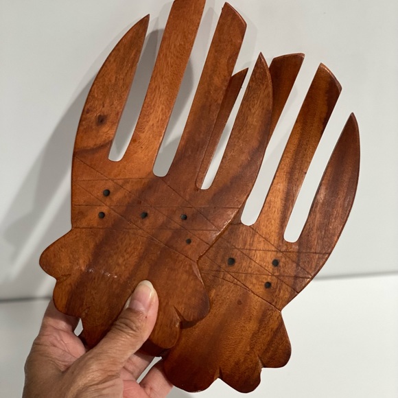 Vintage Monkey Pod Wooden Pineapple Salad Servers - Picture 2 of 3